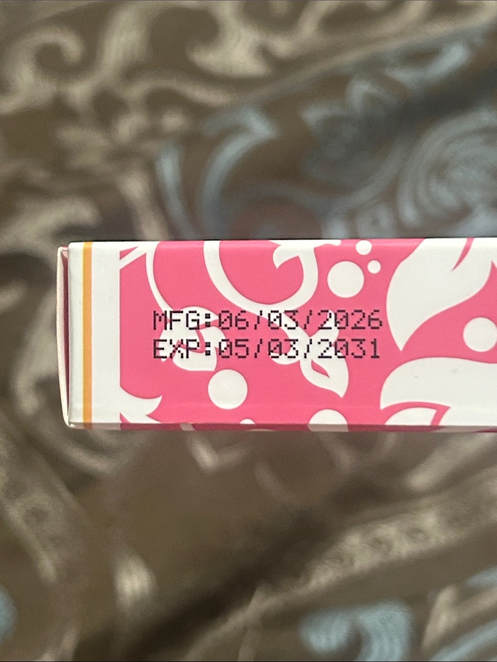 Yara Candy Eau De Parfum - Picture 3 of 3